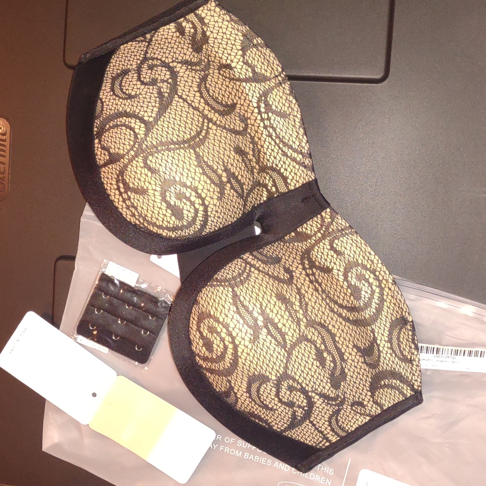 DOT VOL strapless bra